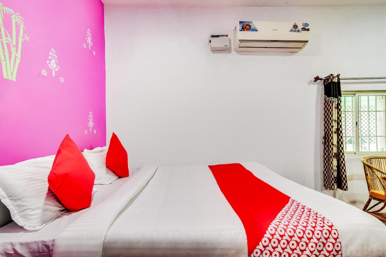 Oyo 62555 Victoria'S Heritage Hotell Pondicherry Exteriör bild